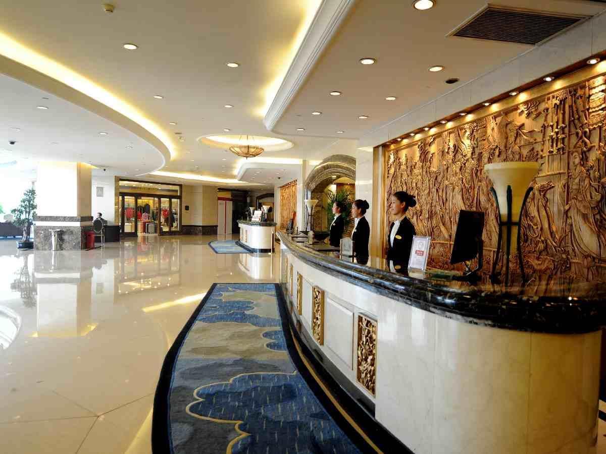 Yun-Zen Jinling World Trade Plaza Hotel Шицзячжуан Екстер'єр фото