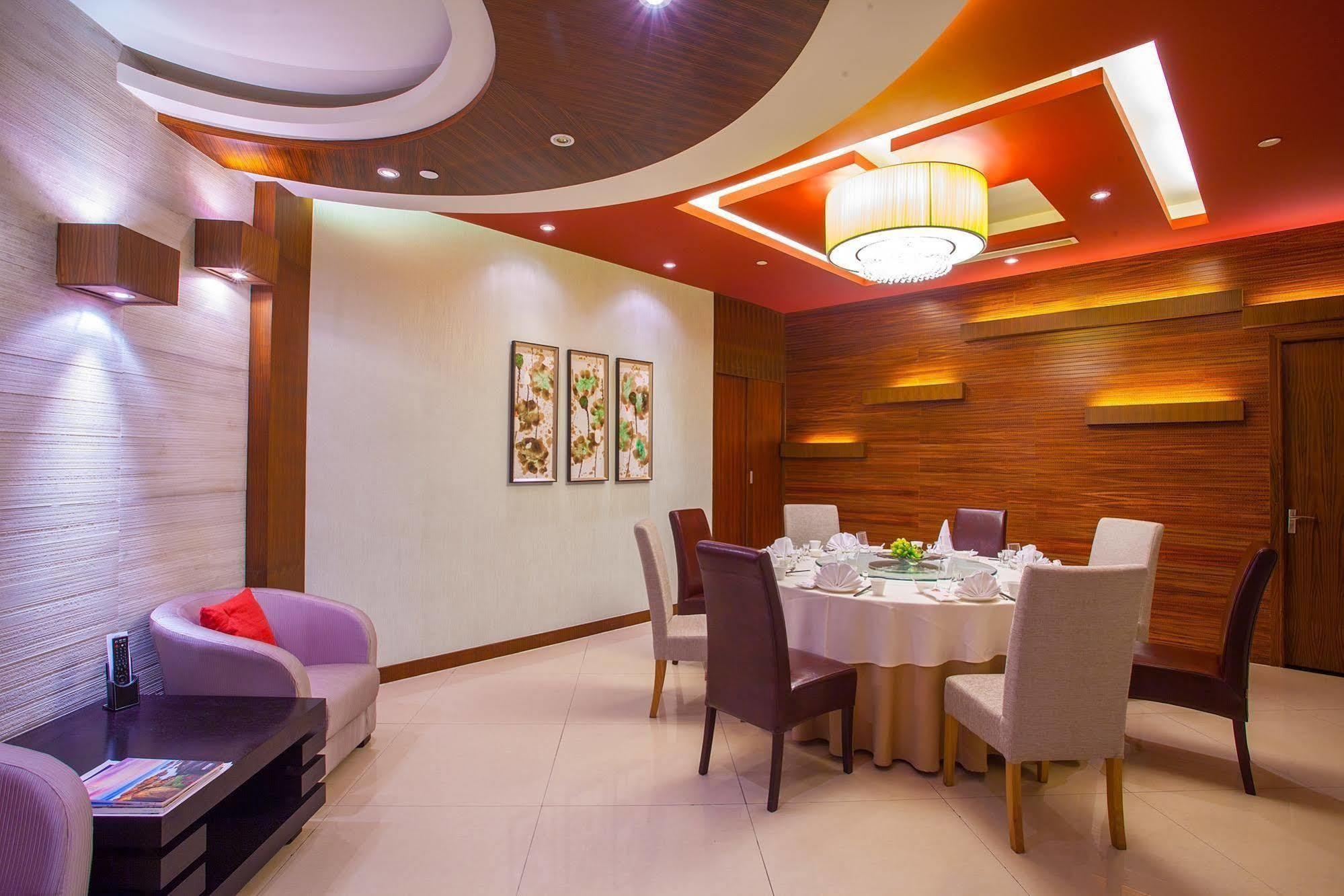 Yun-Zen Jinling World Trade Plaza Hotel Шицзячжуан Екстер'єр фото
